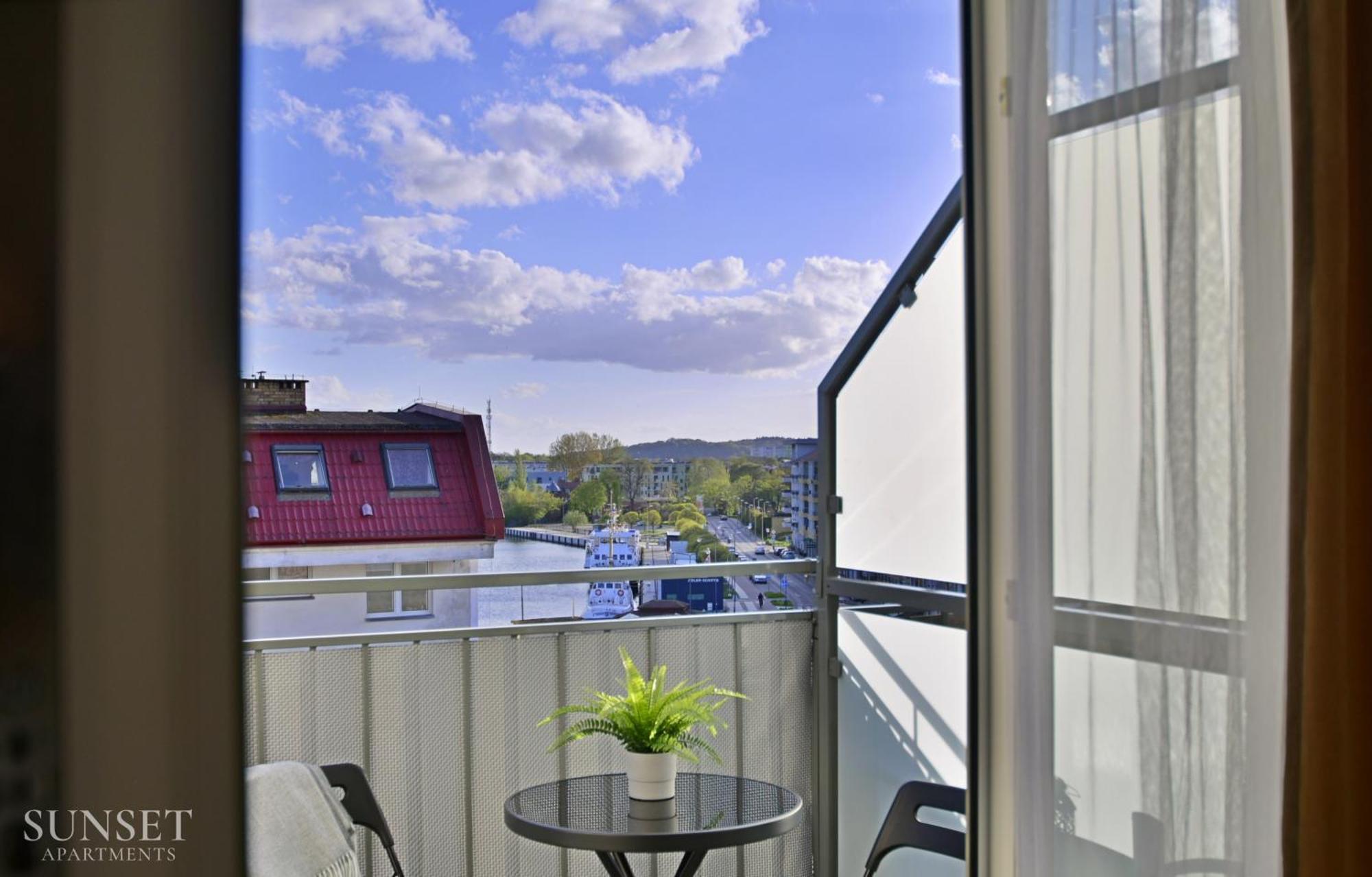 Sunset Apartments - Plac Slowianski 10 Swinoujscie Exterior photo